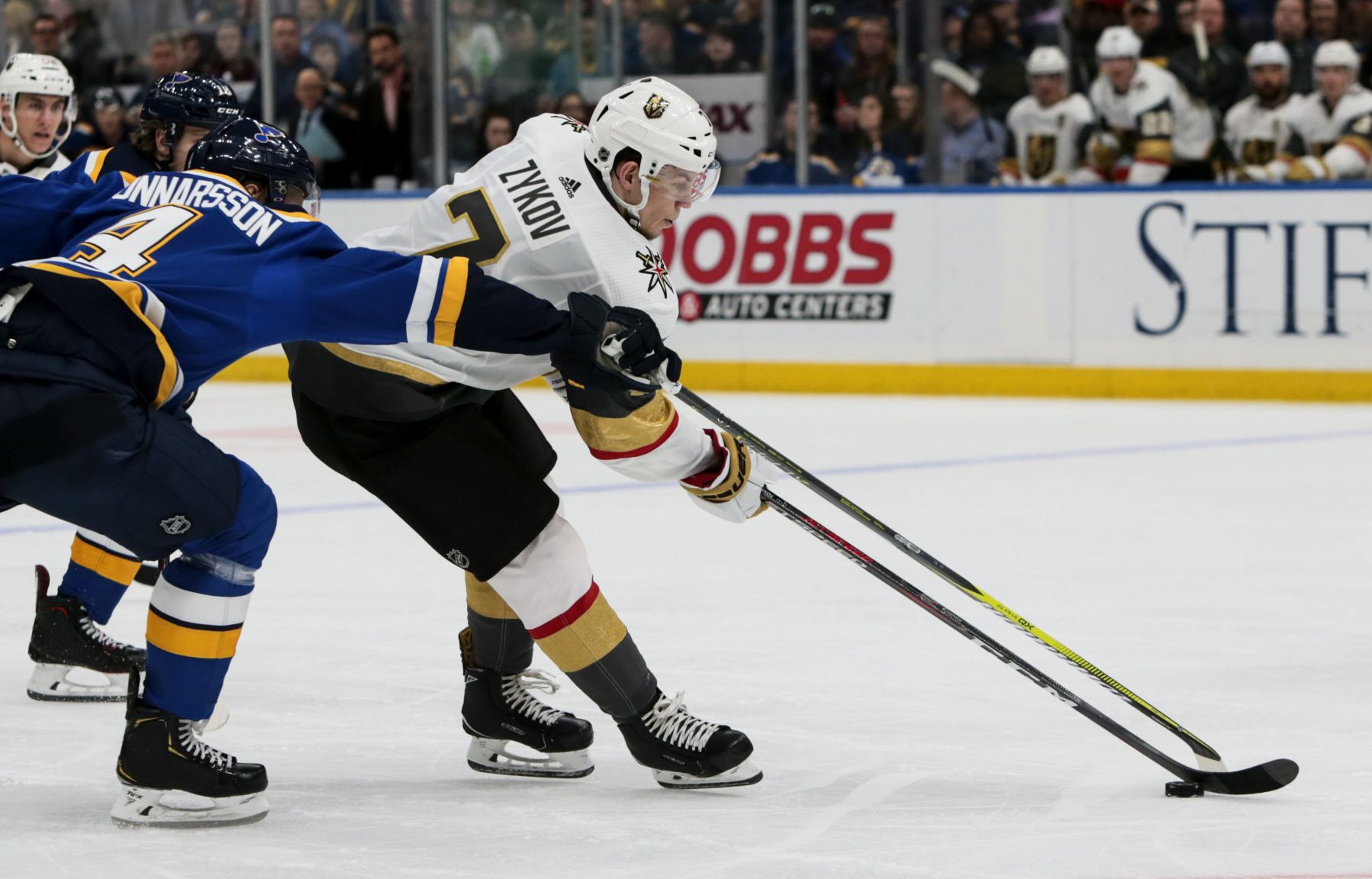 St. Louis Blues battle Las Vegas Golden Knights